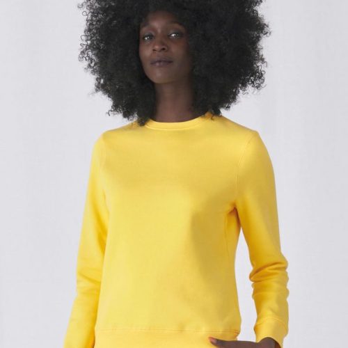 Queen Crew Neck Sweater Women